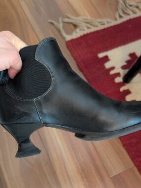 John Fluevog 7.5 Black Leather Ankle Booties with Sculpted Heel